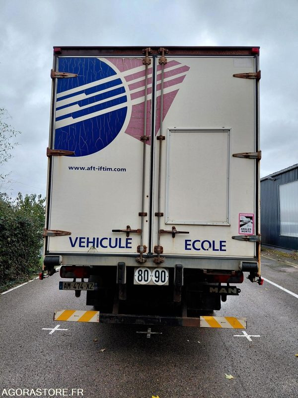 MAN tgx18.360 - 2010 - 420607 Kms - Kravas automašīna: foto 2 MAN tgx18.360 - 2010 - 420607 Kms - Kravas automašīna: foto 2