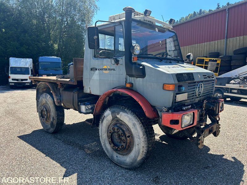 MERCEDES UNIMOG 425 -1985 - 196000km - Kravas automašīna: foto 2 MERCEDES UNIMOG 425 -1985 - 196000km - Kravas automašīna: foto 2