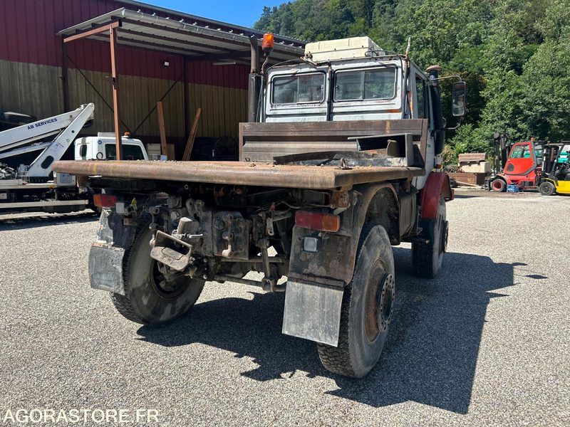 MERCEDES UNIMOG 425 -1985 - 196000km - Kravas automašīna: foto 3 MERCEDES UNIMOG 425 -1985 - 196000km - Kravas automašīna: foto 3