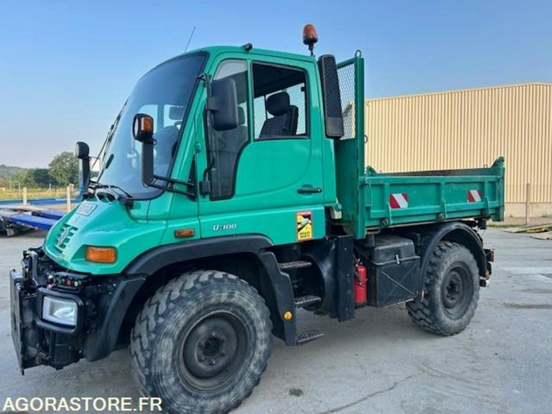 MERCEDES UNIMOG U300C VERSION COMMUNALE 2003 38210 KM + EPAREUSE CMV 450GP - Kravas automašīna: foto 3 MERCEDES UNIMOG U300C VERSION COMMUNALE 2003 38210 KM + EPAREUSE CMV 450GP - Kravas automašīna: foto 3