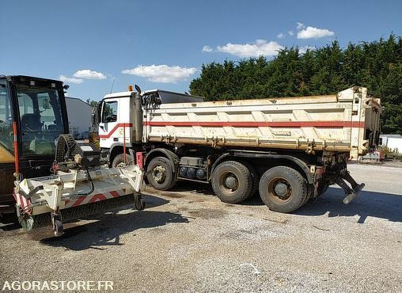 Porteur 8x4 Mercedes Benne 32 tonnes - CE115NQ - 2008 / 517809 KM (ML559) - Kravas automašīna: foto 3 Porteur 8x4 Mercedes Benne 32 tonnes - CE115NQ - 2008 / 517809 KM (ML559) - Kravas automašīna: foto 3