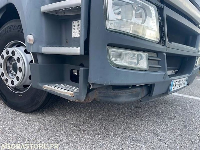 Porteur MAN 400CV 19t Remorquant - 2012 - 950893 Kms - Kravas automašīna: foto 4 Porteur MAN 400CV 19t Remorquant - 2012 - 950893 Kms - Kravas automašīna: foto 4