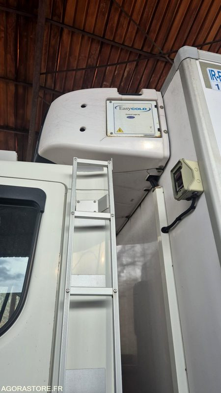 Porteur frigo Volvo FE 260 - Kravas automašīna: foto 4 Porteur frigo Volvo FE 260 - Kravas automašīna: foto 4