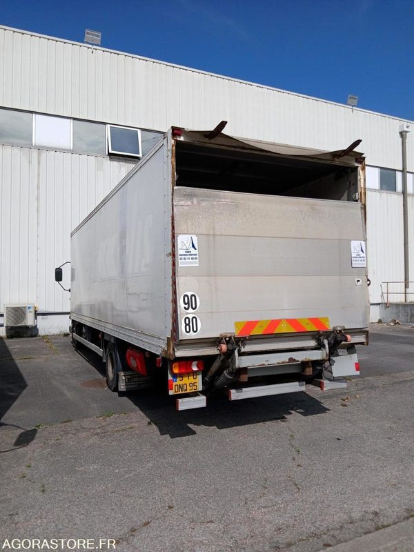 Renault Midlum - 2003 - 559259 Kms - Kravas automašīna: foto 5 Renault Midlum - 2003 - 559259 Kms - Kravas automašīna: foto 5