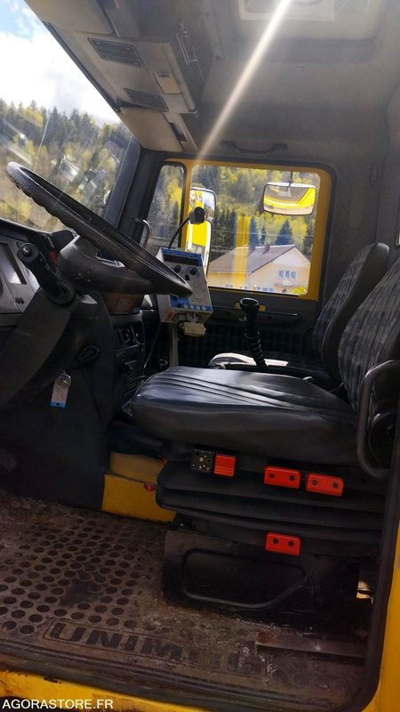 UNIMOG U110 AVEC GRUE ARRIERE CHASSIS - Kravas automašīna: foto 4 UNIMOG U110 AVEC GRUE ARRIERE CHASSIS - Kravas automašīna: foto 4