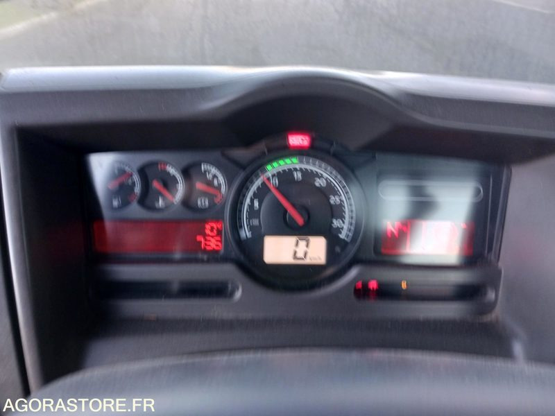 Kravas automašīna camion porteur avec ampiroll: foto 15