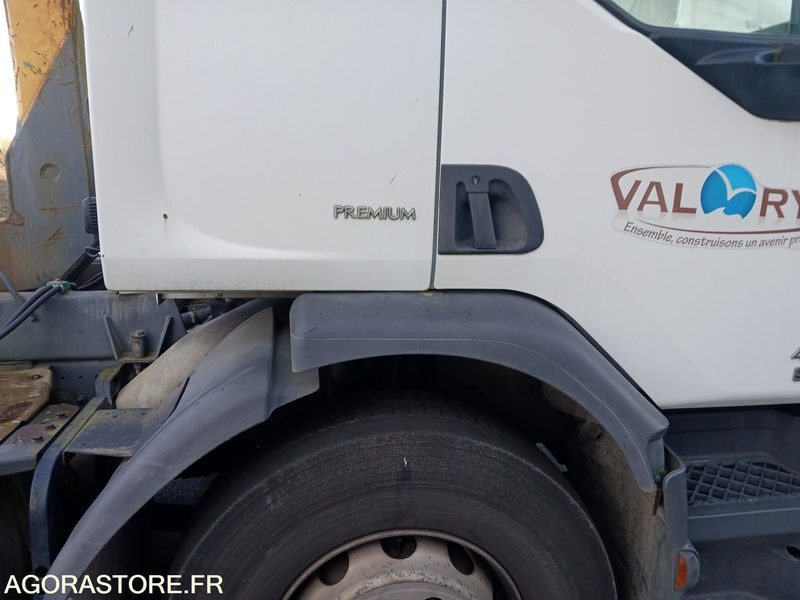 Camion porteur avec ampiroll - Kravas automašīna: foto 3 Camion porteur avec ampiroll - Kravas automašīna: foto 3