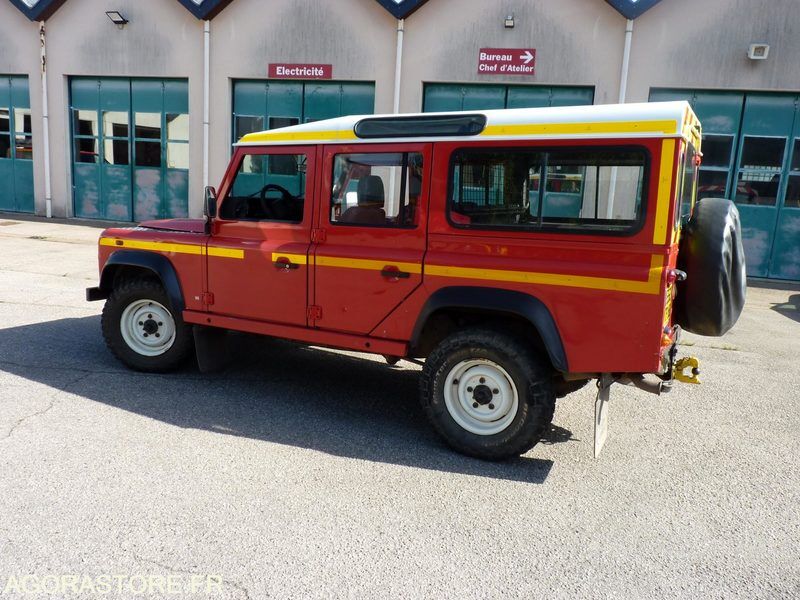 Land Rover Defender Long - SUV: foto 4 Land Rover Defender Long - SUV: foto 4