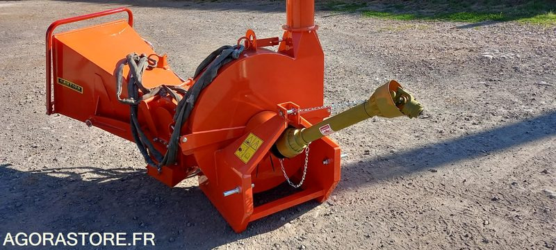 Broyeur de branches - Lauksaimniecības tehnika: foto 2 Broyeur de branches - Lauksaimniecības tehnika: foto 2