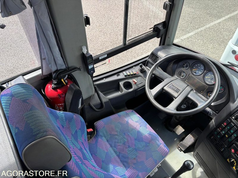 Lot de 3 minibus Mercedes mago et otokar navigo - Mikroautobuss, Pasažieru furgons: foto 4 Lot de 3 minibus Mercedes mago et otokar navigo - Mikroautobuss, Pasažieru furgons: foto 4