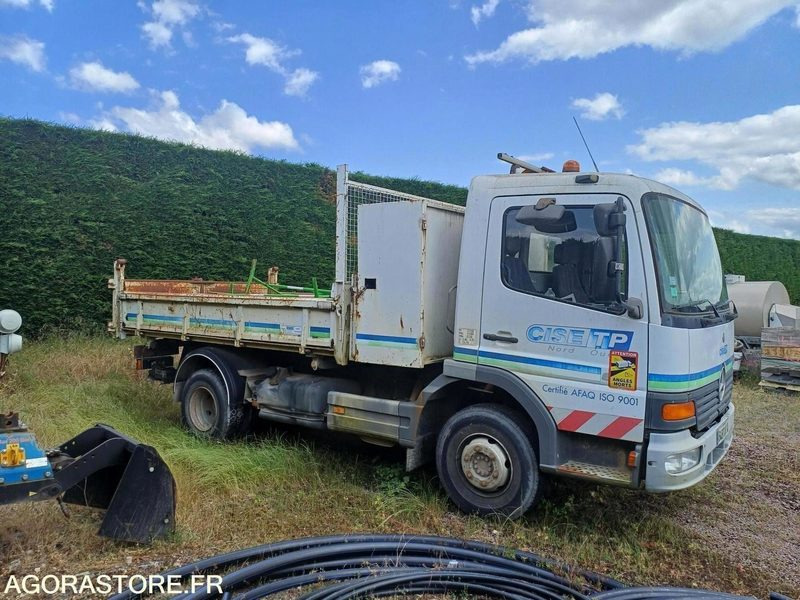 MERCEDES - ATEGO B 918 BENNE AVEC COFFRE - 2002 / 321065KMS (09/2019) - 6487XW14 - Kravas automašīna pašizgāzējs: foto 3 MERCEDES - ATEGO B 918 BENNE AVEC COFFRE - 2002 / 321065KMS (09/2019) - 6487XW14 - Kravas automašīna pašizgāzējs: foto 3