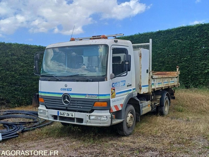 MERCEDES - ATEGO B 918 BENNE AVEC COFFRE - 2002 / 321065KMS (09/2019) - 6487XW14 - Kravas automašīna pašizgāzējs: foto 2 MERCEDES - ATEGO B 918 BENNE AVEC COFFRE - 2002 / 321065KMS (09/2019) - 6487XW14 - Kravas automašīna pašizgāzējs: foto 2