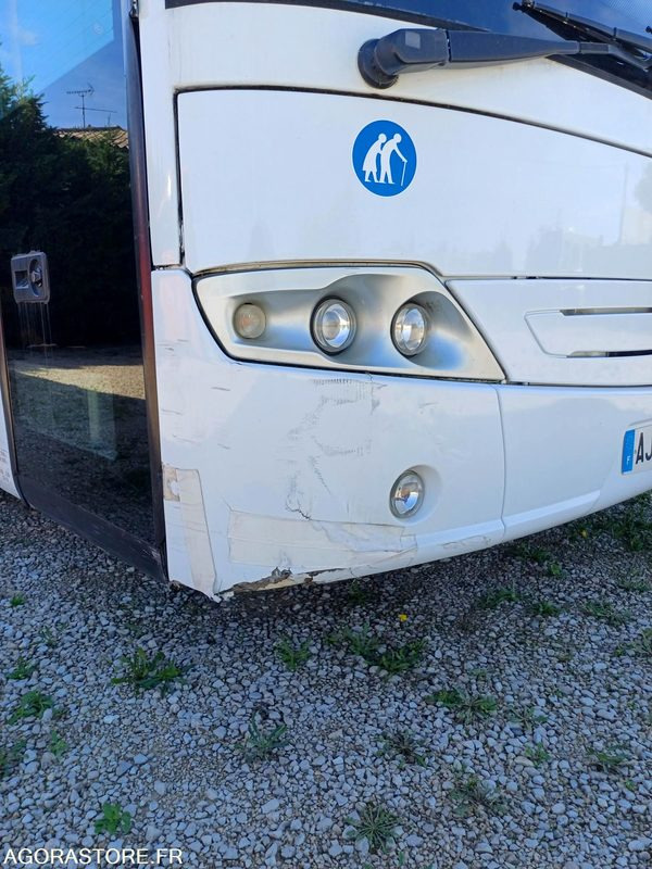 MERCEDES BENZ INTOURO 21889 (6110) MEC 30/12/2009 292975 KM AJ-755-CX - Skolas autobuss: foto 2 MERCEDES BENZ INTOURO 21889 (6110) MEC 30/12/2009 292975 KM AJ-755-CX - Skolas autobuss: foto 2