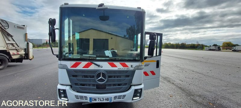 MERCEDES ECONIC - 2015 - Atkritumu vedējs: foto 1 MERCEDES ECONIC - 2015 - Atkritumu vedējs: foto 1