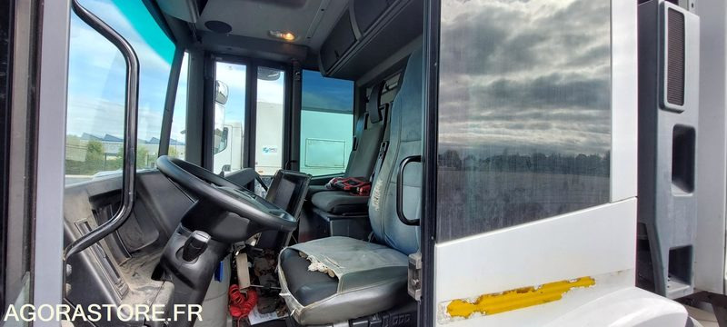 MERCEDES ECONIC - 2015 - Atkritumu vedējs: foto 5 MERCEDES ECONIC - 2015 - Atkritumu vedējs: foto 5