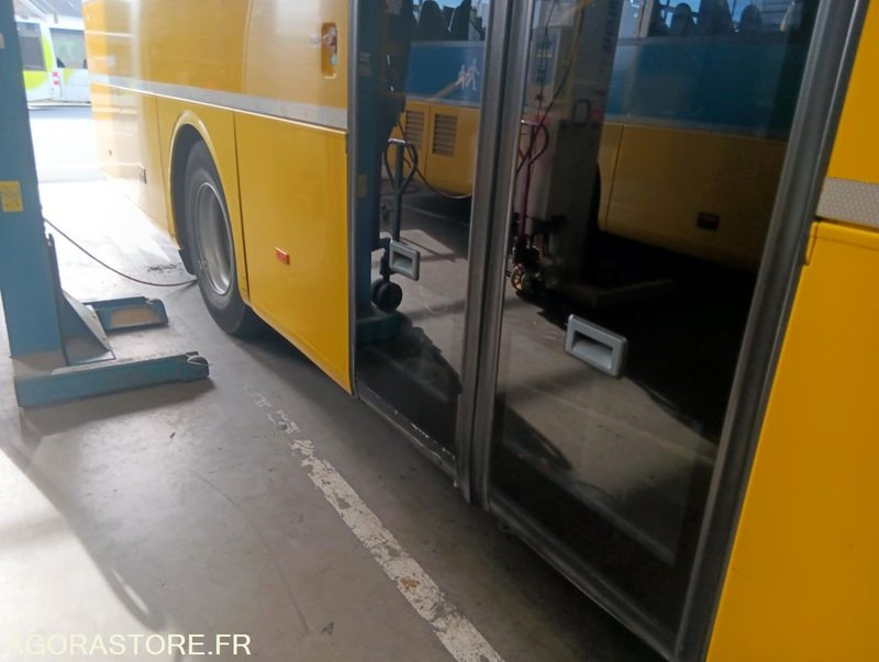 MERCEDES INTOURO N°083089 - Skolas autobuss: foto 4 MERCEDES INTOURO N°083089 - Skolas autobuss: foto 4