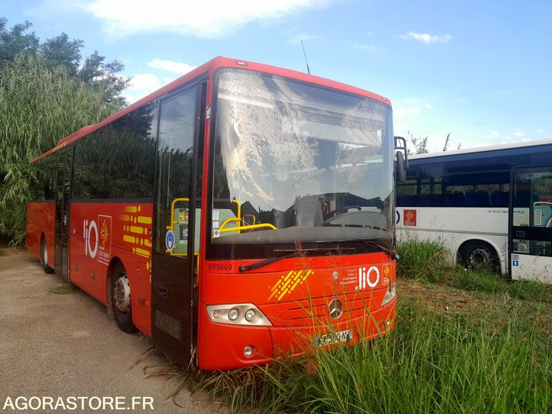 MERCEDES INTOURO N°095060 - Skolas autobuss: foto 1 MERCEDES INTOURO N°095060 - Skolas autobuss: foto 1