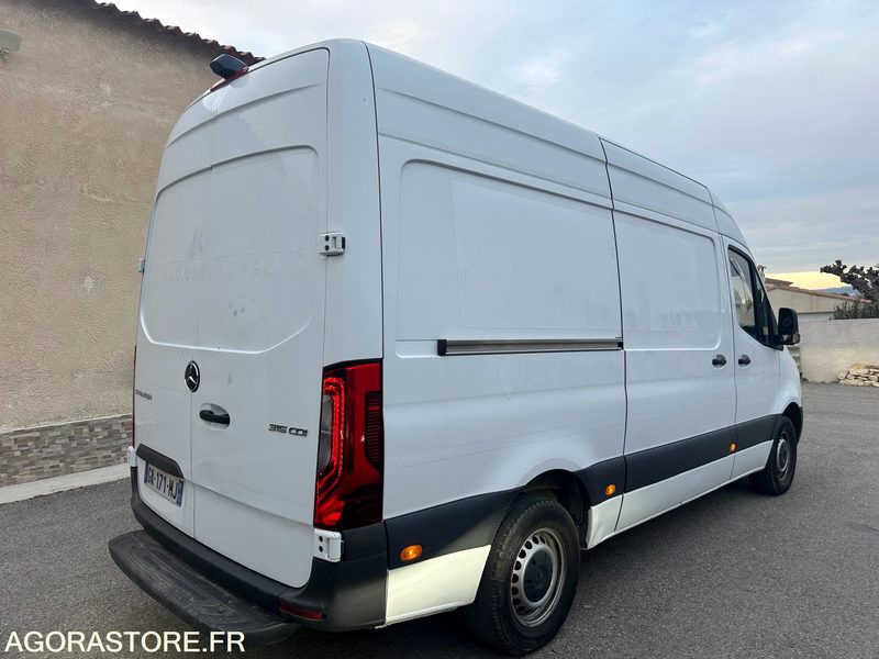 MERCEDES - SPRINTER - 2021 / 88000 KM - Kravas mikroautobuss: foto 2 MERCEDES - SPRINTER - 2021 / 88000 KM - Kravas mikroautobuss: foto 2
