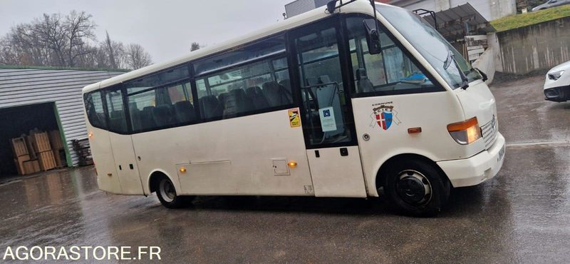 MINI-BUS MERCEDES VARIO - 127178 kms - 2000 - Mikroautobuss, Pasažieru furgons: foto 2 MINI-BUS MERCEDES VARIO - 127178 kms - 2000 - Mikroautobuss, Pasažieru furgons: foto 2