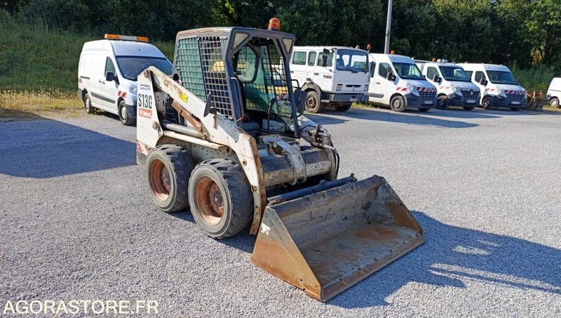 MINI CHARGEUR BOBCAT S130 - 2012 - 4758H - Iekrāvējs: foto 2 MINI CHARGEUR BOBCAT S130 - 2012 - 4758H - Iekrāvējs: foto 2