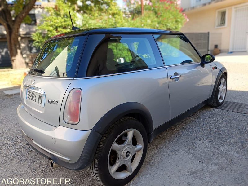 MINI COOPER 1.6 115CV- 2005 - 172400KMS - Vieglā automašīna: foto 3 MINI COOPER 1.6 115CV- 2005 - 172400KMS - Vieglā automašīna: foto 3