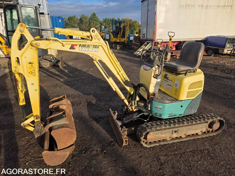 MINI-PELLE YANMAR VIO 10 - 2004 - 1952 HEURES - Mini-ekskavators: foto 2 MINI-PELLE YANMAR VIO 10 - 2004 - 1952 HEURES - Mini-ekskavators: foto 2