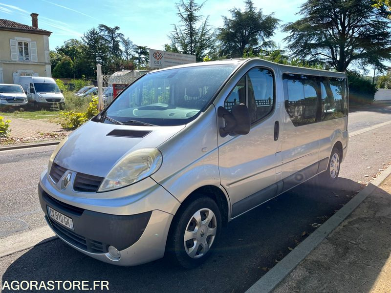 MINIBUS VL - 9 PLACES - TRAFIC - L2 H1 - 115 CH - CLIM- 165200 KMS - ATTELAGE - Mikroautobuss, Pasažieru furgons: foto 3 MINIBUS VL - 9 PLACES - TRAFIC - L2 H1 - 115 CH - CLIM- 165200 KMS - ATTELAGE - Mikroautobuss, Pasažieru furgons: foto 3