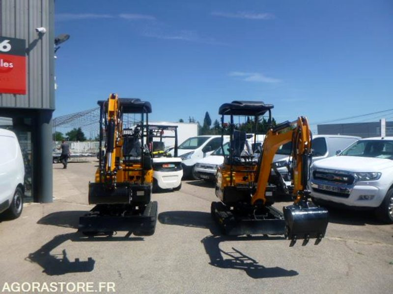 MINIPELLE HIGH TOP 1T8 NEUVE (2025) - MOTEUR 3 CYLINDRES KUBOTA - Ekskavators: foto 1 MINIPELLE HIGH TOP 1T8 NEUVE (2025) - MOTEUR 3 CYLINDRES KUBOTA - Ekskavators: foto 1
