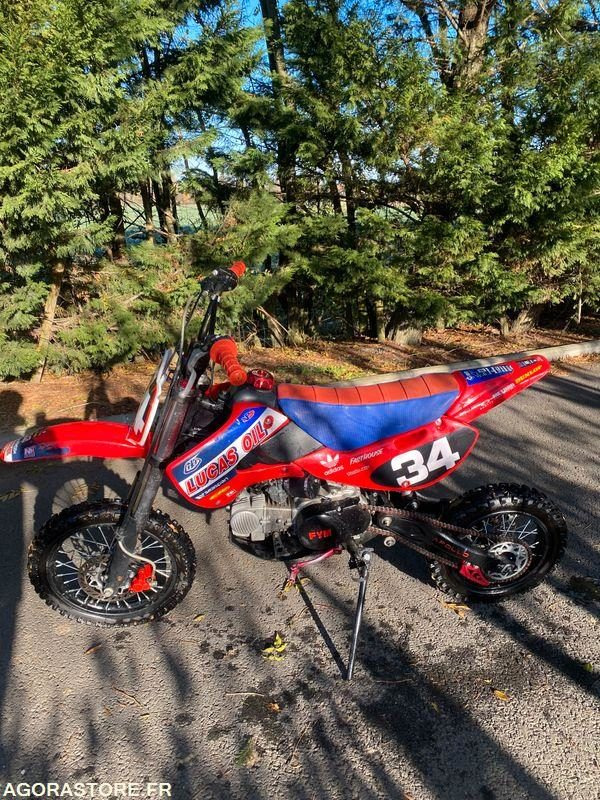 MOTO-CROSS-DIRT-APOLLO-140CC - Motocikls: foto 1 MOTO-CROSS-DIRT-APOLLO-140CC - Motocikls: foto 1