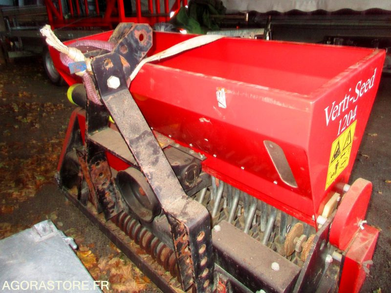 Machine pour réengazonner terrains de sport - REDEXIM Verti-Seed-1204 - Sējmašīna: foto 4 Machine pour réengazonner terrains de sport - REDEXIM Verti-Seed-1204 - Sējmašīna: foto 4