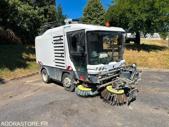 Mathieu COMPACT 545 - Ielu tīrīšanas mašīna: foto 2 Mathieu COMPACT 545 - Ielu tīrīšanas mašīna: foto 2