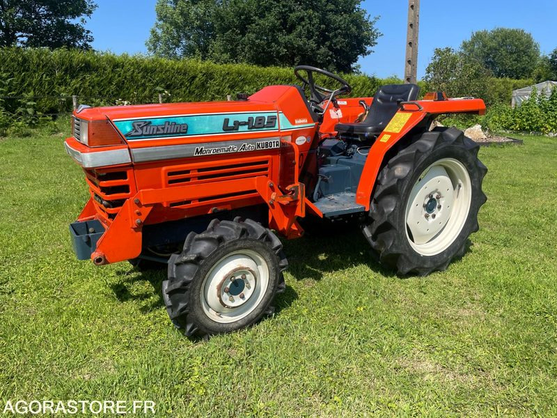 Micro-tracteur Kubota L1-185 - Traktors: foto 4 Micro-tracteur Kubota L1-185 - Traktors: foto 4