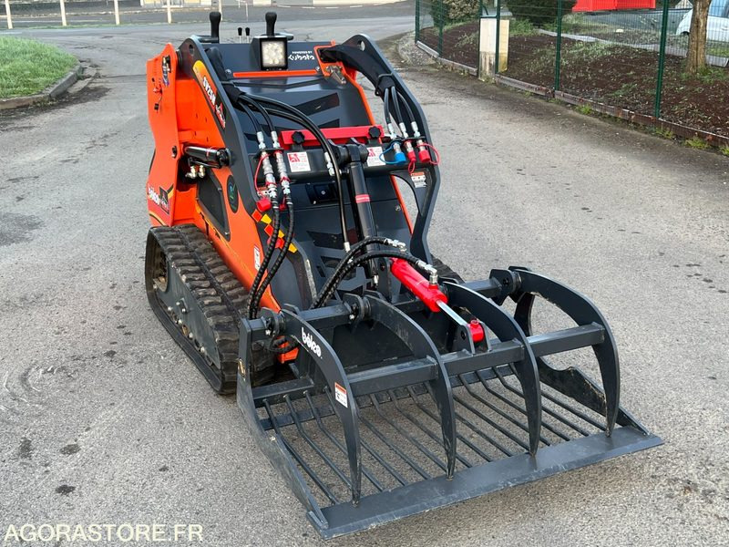 Mini chargeur porte outils BOLEO 25cv SV25H - Iekrāvējs: foto 3 Mini chargeur porte outils BOLEO 25cv SV25H - Iekrāvējs: foto 3