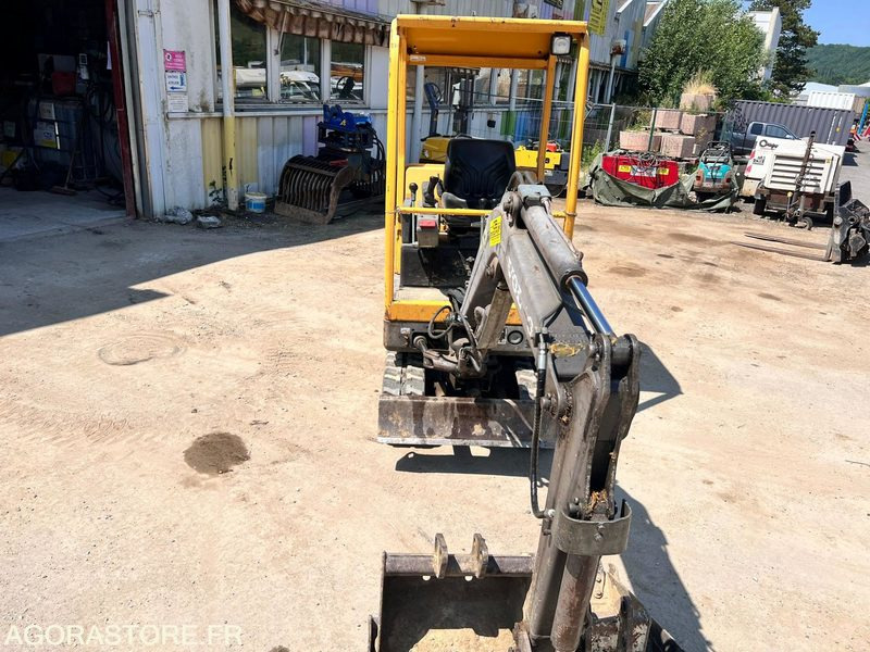 Mini-pelle Volvo EC15 B XT 1,5T - Année 2004 - 2290 heures - Mini-ekskavators: foto 5 Mini-pelle Volvo EC15 B XT 1,5T - Année 2004 - 2290 heures - Mini-ekskavators: foto 5