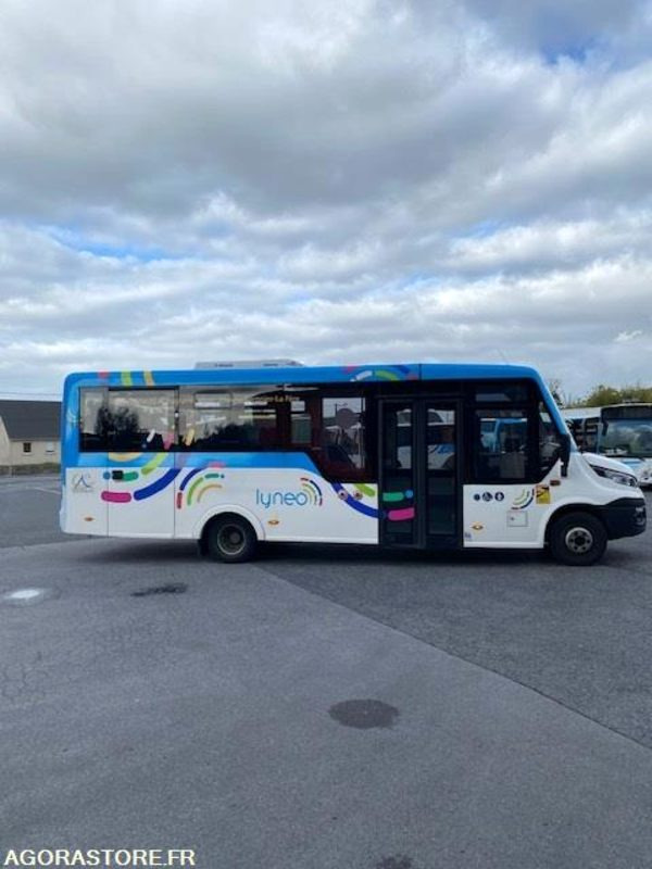 Minibus INDCAR MOBI LOW ENTRY - 27 places - PMR - Mikroautobuss, Pasažieru furgons: foto 2 Minibus INDCAR MOBI LOW ENTRY - 27 places - PMR - Mikroautobuss, Pasažieru furgons: foto 2