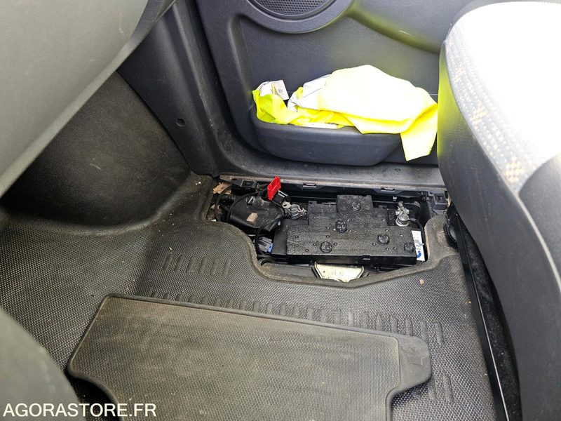 Minibus JUMPY "sans CT" non roulant - Mikroautobuss, Pasažieru furgons: foto 5 Minibus JUMPY "sans CT" non roulant - Mikroautobuss, Pasažieru furgons: foto 5