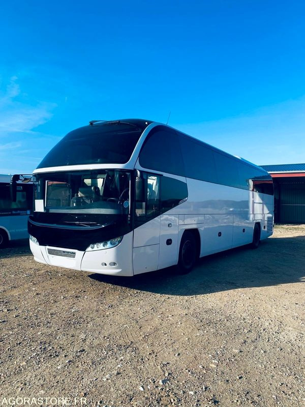 NEOPLAN CITRYLINER / 565990 KMS / 2012 - Starppilsētu autobuss: foto 1 NEOPLAN CITRYLINER / 565990 KMS / 2012 - Starppilsētu autobuss: foto 1