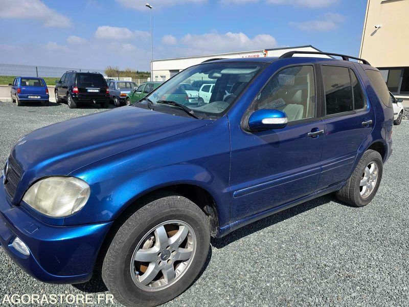 NIORT - MERCEDES ML 400 CDI BVA BI TURBO 4.00L 250 CH PEINTURE NEUVE 2025 - Vieglā automašīna: foto 1 NIORT - MERCEDES ML 400 CDI BVA BI TURBO 4.00L 250 CH PEINTURE NEUVE 2025 - Vieglā automašīna: foto 1