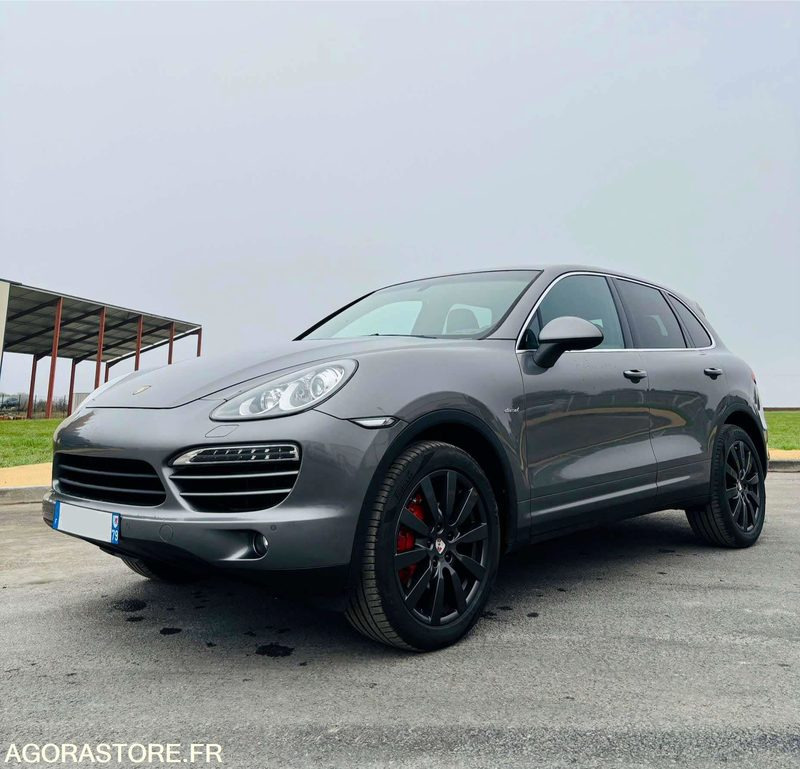 NIORT - PORSCHE CAYENNE 3.0 V6 - 2012 - 42 000 KM - Vieglā automašīna: foto 2 NIORT - PORSCHE CAYENNE 3.0 V6 - 2012 - 42 000 KM - Vieglā automašīna: foto 2