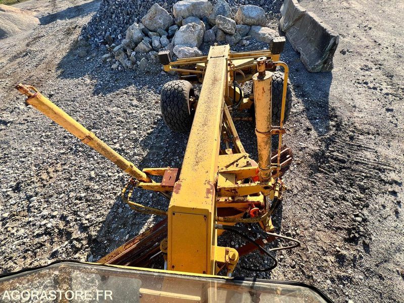 NIVELEUSE MBU G50A 7T - 1990 / 6892 HEURES - Greiders: foto 4 NIVELEUSE MBU G50A 7T - 1990 / 6892 HEURES - Greiders: foto 4