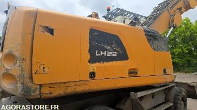 PELLE DE MANUTENTION SUR ROUE - LH22M LITRONIC LIEBHERR - 2017 / 12 053 HEURES - Ekskavators: foto 5 PELLE DE MANUTENTION SUR ROUE - LH22M LITRONIC LIEBHERR - 2017 / 12 053 HEURES - Ekskavators: foto 5