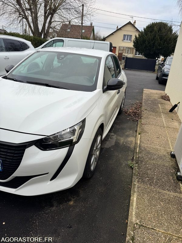 PEUGEOT - 208 - 2022 / 88000 KM - Vieglā automašīna: foto 2 PEUGEOT - 208 - 2022 / 88000 KM - Vieglā automašīna: foto 2