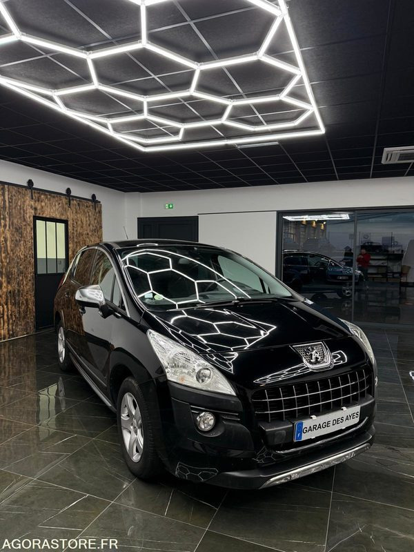 PEUGEOT 3008 1.6L HDI 115CH CROSSWAY - SUV: foto 2 PEUGEOT 3008 1.6L HDI 115CH CROSSWAY - SUV: foto 2