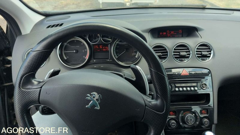 PEUGEOT 308 - 118643kms - 2013 - Vieglā automašīna: foto 5 PEUGEOT 308 - 118643kms - 2013 - Vieglā automašīna: foto 5