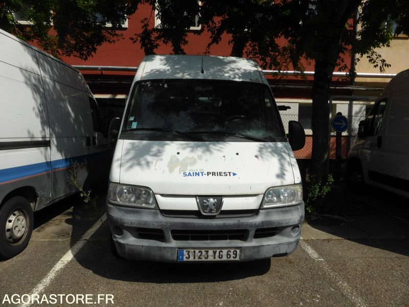 PEUGEOT BOXER 45000 kms 2002 - Kravas mikroautobuss: foto 1 PEUGEOT BOXER 45000 kms 2002 - Kravas mikroautobuss: foto 1