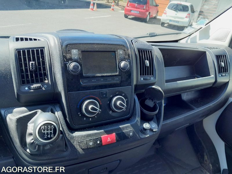 Komercauto refrižerators PEUGEOT BOXER FRIGORIFIQUE - 2021 - 26748 km: foto 13