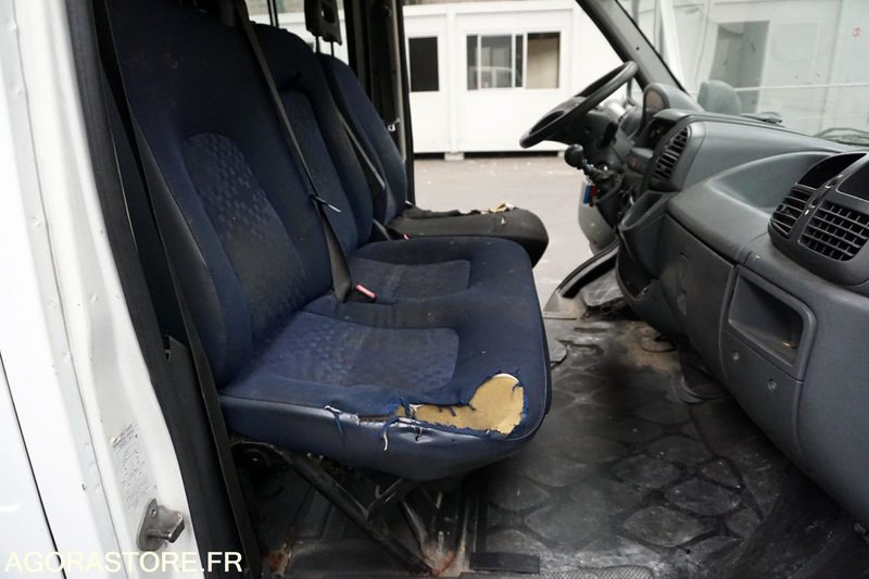 PEUGEOT BOXER PLATEAU DOUBLE CABINE - Komercauto pašizgāzējs: foto 5 PEUGEOT BOXER PLATEAU DOUBLE CABINE - Komercauto pašizgāzējs: foto 5