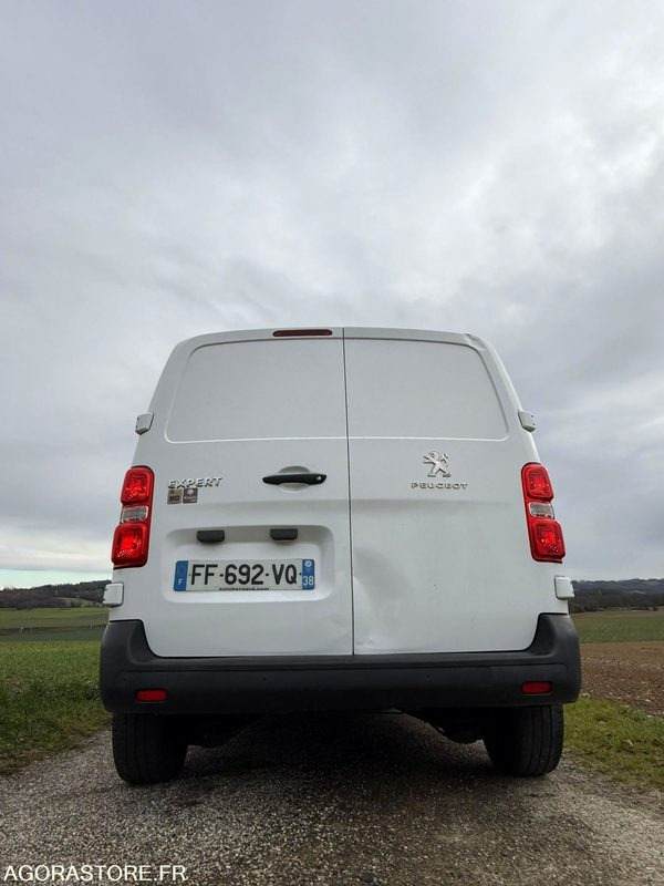 PEUGEOT EXPERT 2L HDI 122CH ANNÉE 2019 PREMIERE MAIN - Mazs furgons: foto 5 PEUGEOT EXPERT 2L HDI 122CH ANNÉE 2019 PREMIERE MAIN - Mazs furgons: foto 5