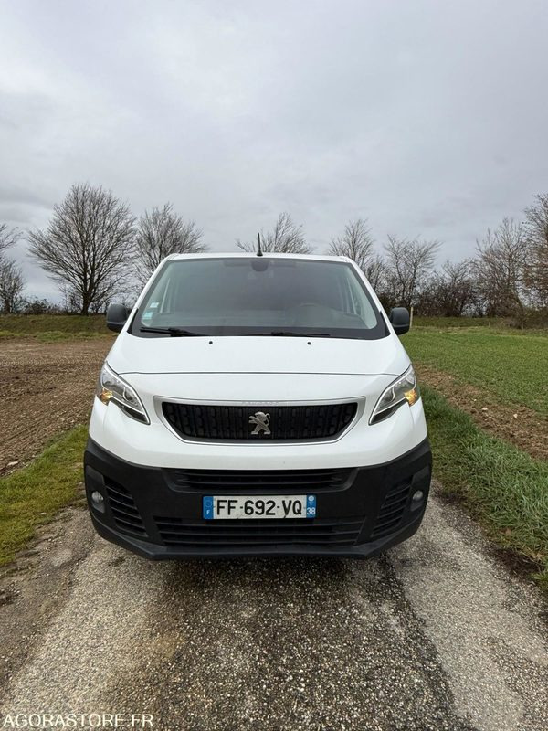 PEUGEOT EXPERT 2L HDI 122CH ANNÉE 2019 PREMIERE MAIN - Mazs furgons: foto 3 PEUGEOT EXPERT 2L HDI 122CH ANNÉE 2019 PREMIERE MAIN - Mazs furgons: foto 3