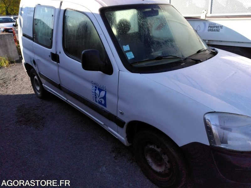 PEUGEOT PARTNER - Mazs furgons: foto 4 PEUGEOT PARTNER - Mazs furgons: foto 4